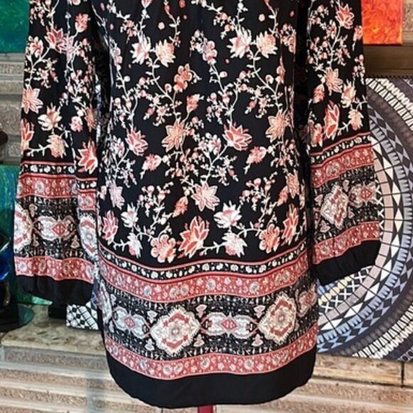 Gorgeous Black Floral and Paisley Printed Dress Lace Inset Long Sleeve NWOT MED - Picture 3 of 12